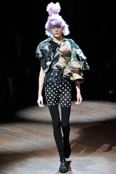 Look 8